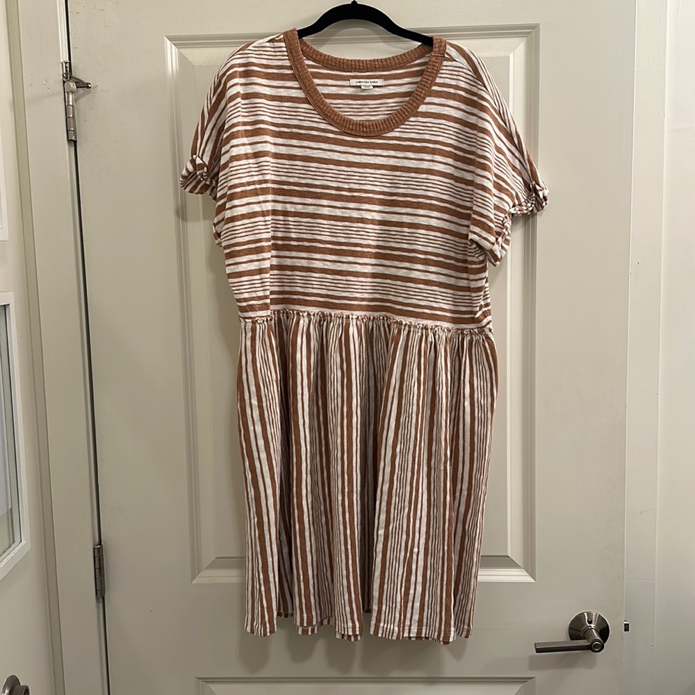 American Eagle SunDress. Tan and White stripped. Size XL